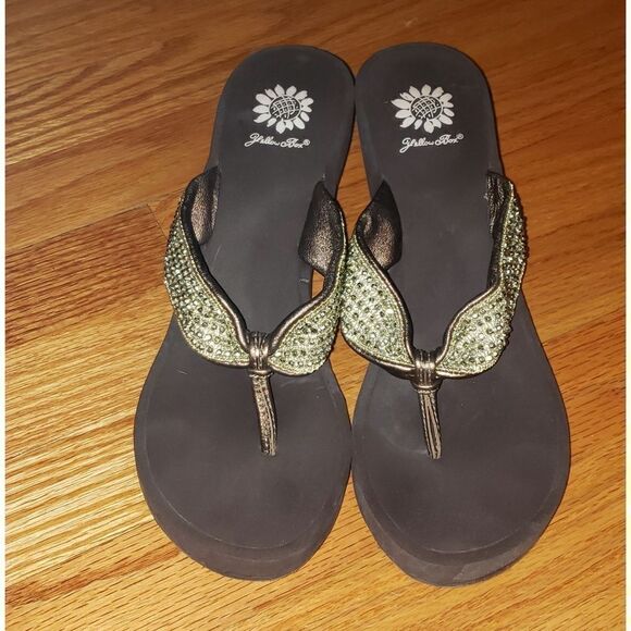 Yellow Box Wedge sandals - Picture 2 of 6